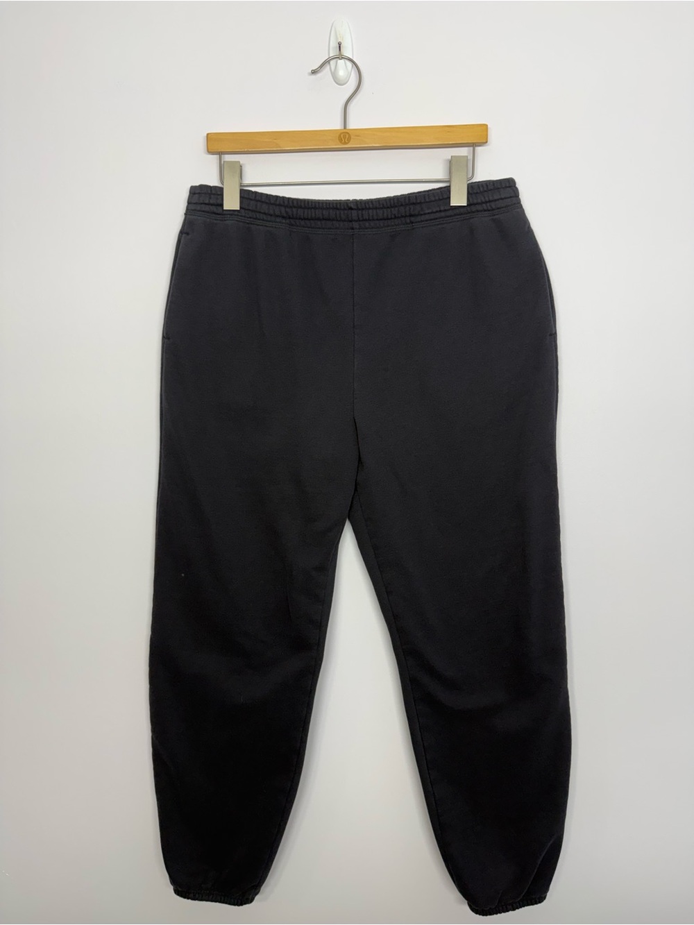 Beyond Yoga LuxeFleece™ Sweatpant Black Size Large Inseam 27”